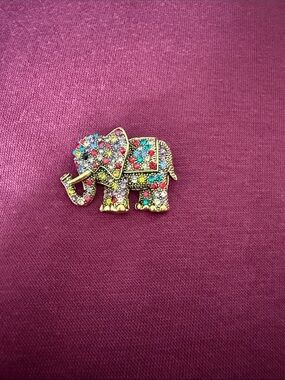 Elephant Brooch Pin